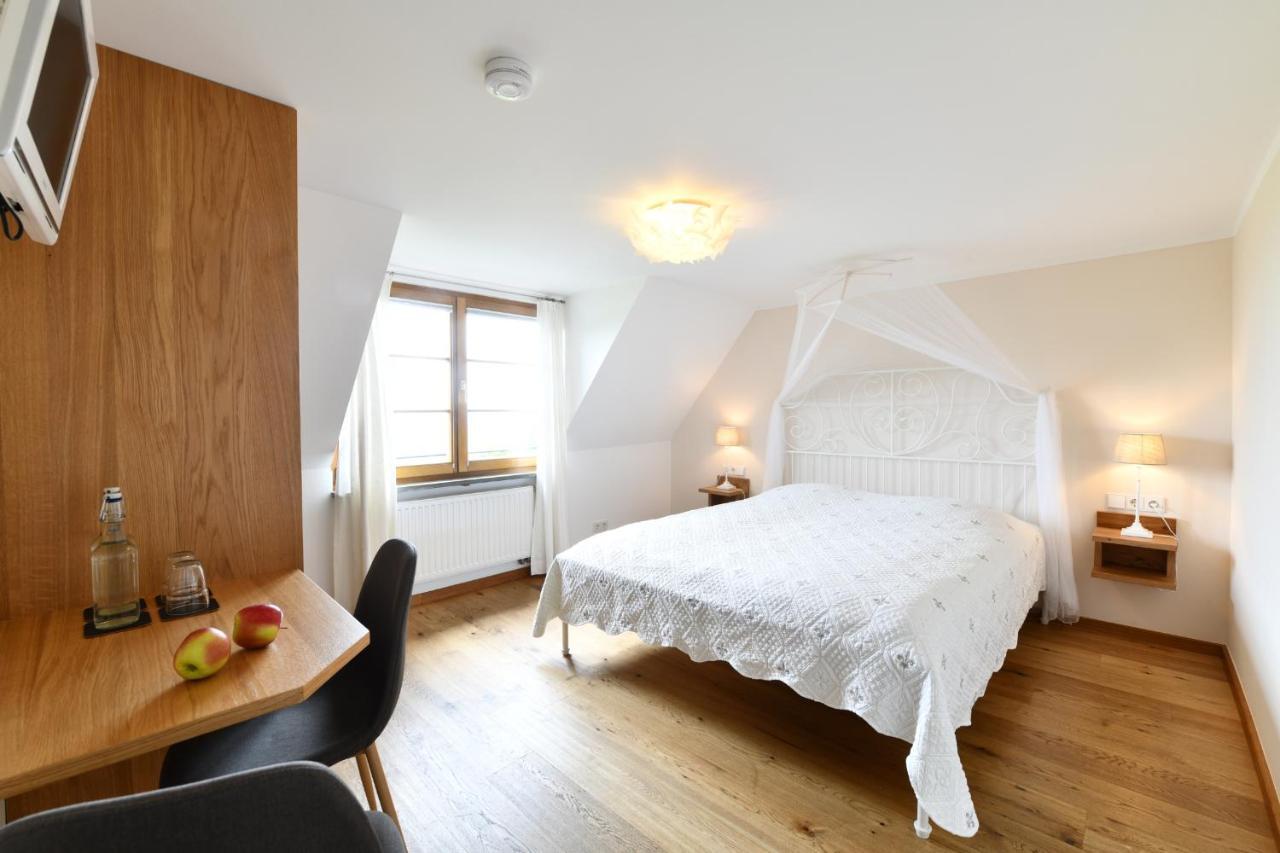 Hotel Montfort-Schloessle Линдау Экстерьер фото